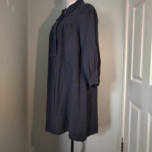 cut.loose Coat - Picture 2 of 5
